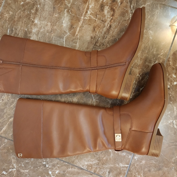 BRAND NEW CHARTER CLUB DRESS BOOTS - Picture 4 of 8